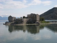 Руины монастыря на границе Черногории и Албании